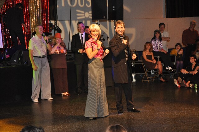 min 2008 11 08 fous swing 195